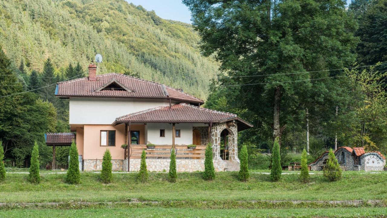 Къща За Гости Черна Река Ribaritsa Exterior foto