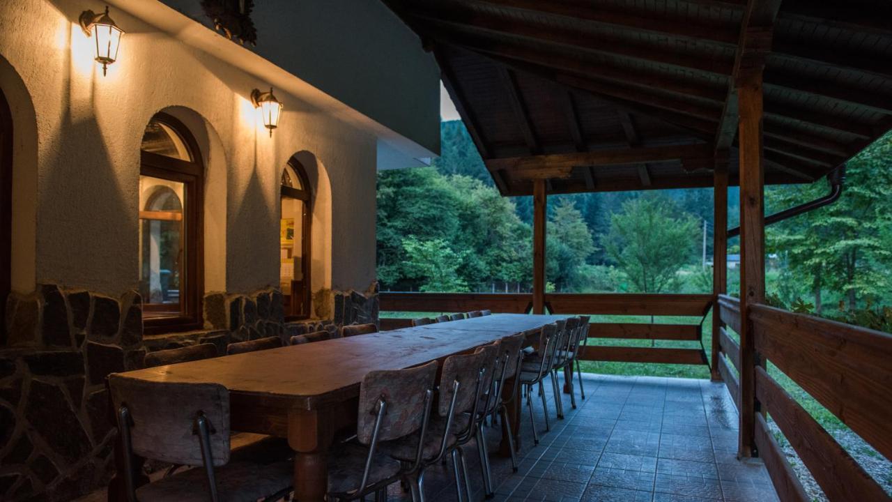 Къща За Гости Черна Река Ribaritsa Exterior foto