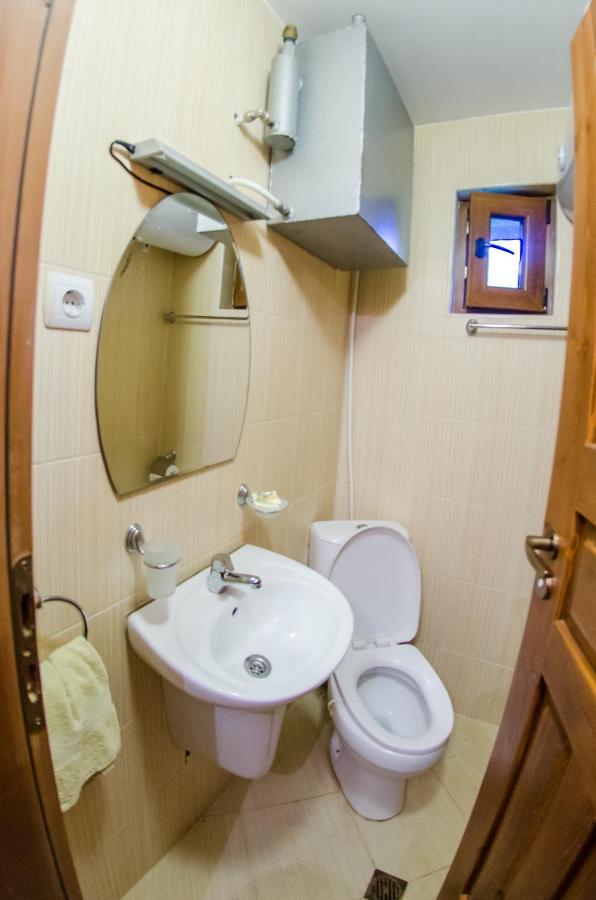 Къща За Гости Черна Река Ribaritsa Exterior foto